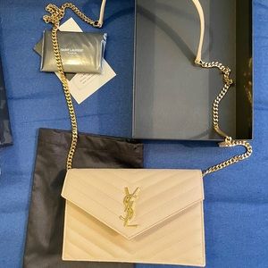 SAINT LAURENT Chain Wallet Nude Powder
